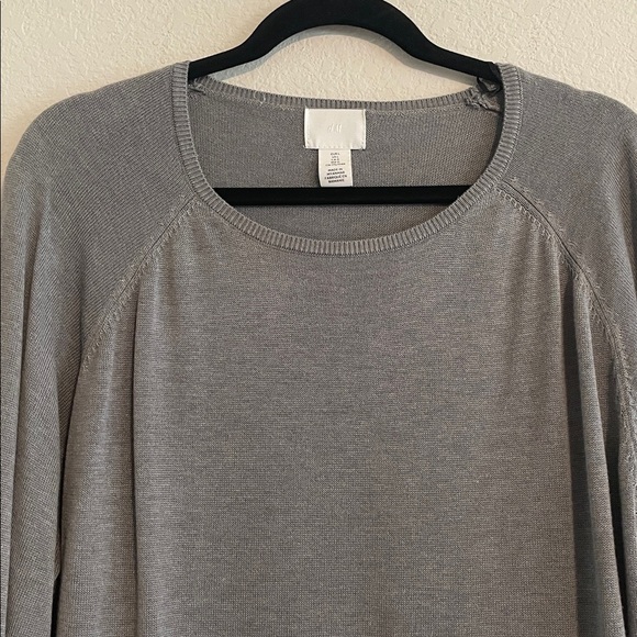 H&M Women Gray Scoop Neck Layering Sweater XL Contemporary Classic Preppy - Picture 3 of 11